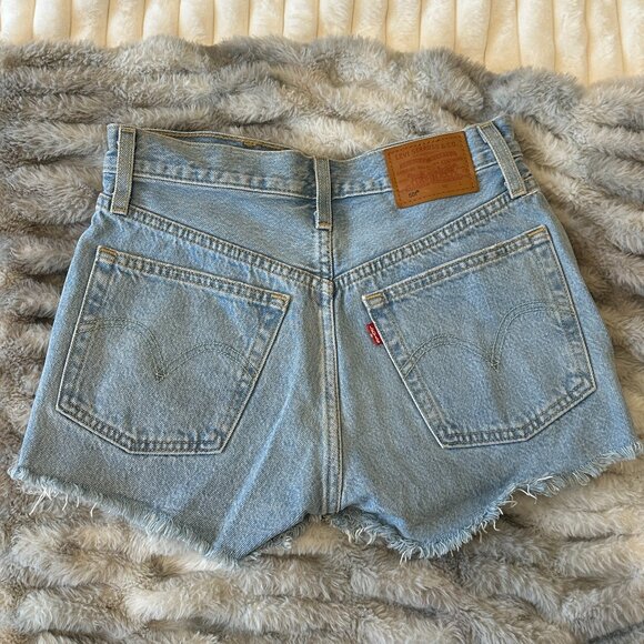 Levi's 501 Original Fit Jean Short (Luxor Heat Light Wash) - Picture 2 of 4